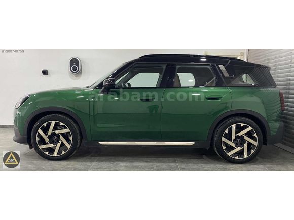 AKG MOTORS 2025/MİNİ/COUNTYRMAN E/FAVOURED/19 JANT/ISITMA/HTSZ