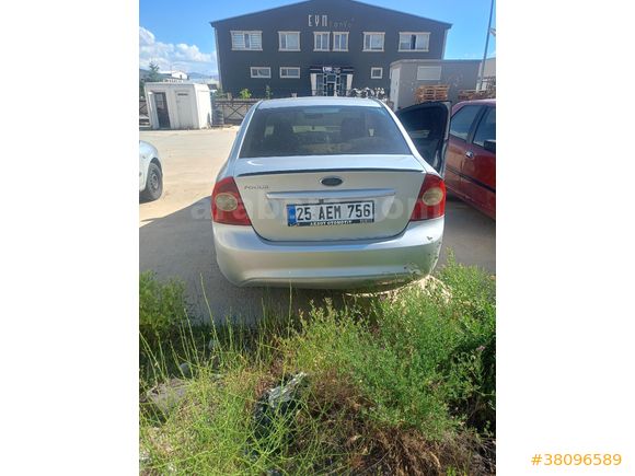 Sahibinden Ford Focus 1.6 Comfort 2011 Model