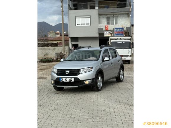 Sahibinden Dacia Sandero 0.9 TCe Stepway 2016 Model