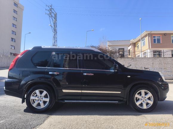 SAHİBİNDEN TEMİZ 2010 MODEL ÇEKİ DEMİRLİ X-TRAİL