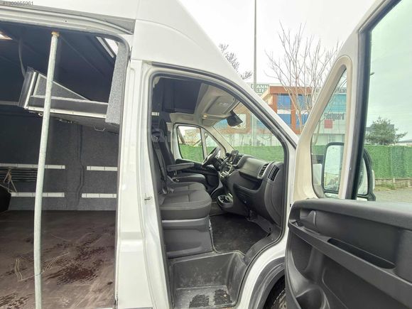 ÖZÇABA'DAN 2025 MODEL PEUGEOT BOXER 17 M3 PANELVAN