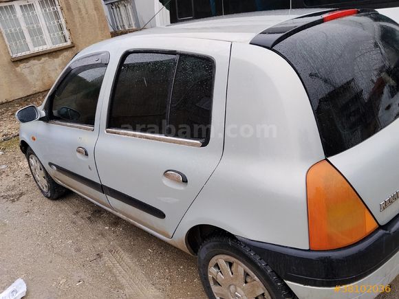Sahibinden Renault Clio 1.4 RTA 2000 Model