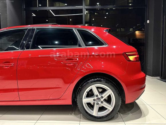 NOVA CAR'DAN AUDİ A3 30 TFSI DYNAMİC SUNROOF HATASIZ/BOYASIZ
