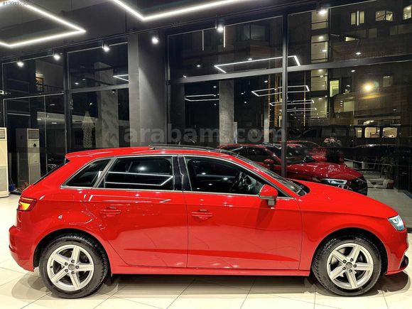 NOVA CAR'DAN AUDİ A3 30 TFSI DYNAMİC SUNROOF HATASIZ/BOYASIZ