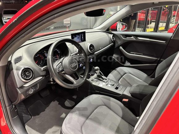 NOVA CAR'DAN AUDİ A3 30 TFSI DYNAMİC SUNROOF HATASIZ/BOYASIZ