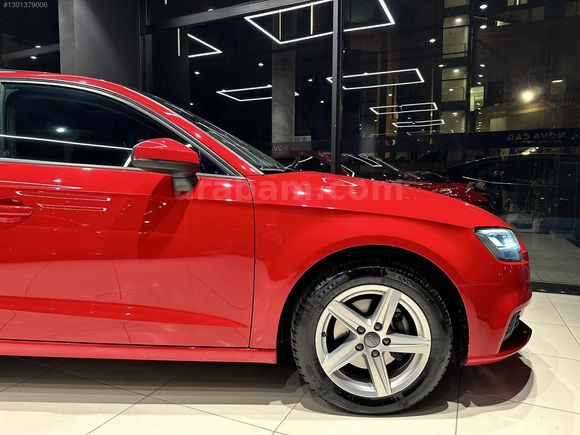 NOVA CAR'DAN AUDİ A3 30 TFSI DYNAMİC SUNROOF HATASIZ/BOYASIZ