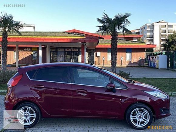 İS CAR 157.000KM+DEĞİŞENSİZ+TİTANİUM+BAKIMLI+LANSMAN RENK!!