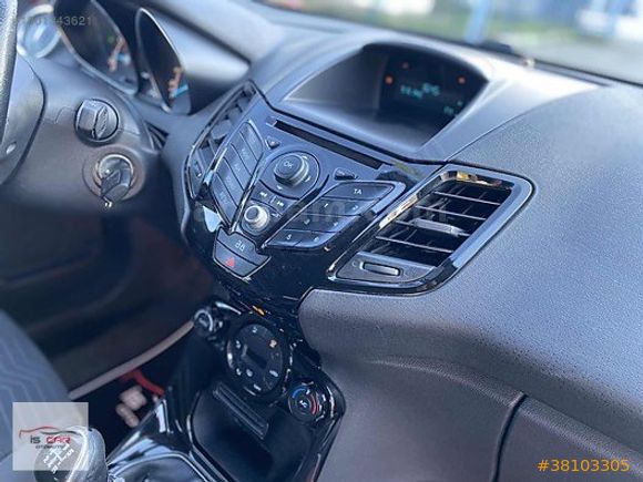 İS CAR 157.000KM+DEĞİŞENSİZ+TİTANİUM+BAKIMLI+LANSMAN RENK!!