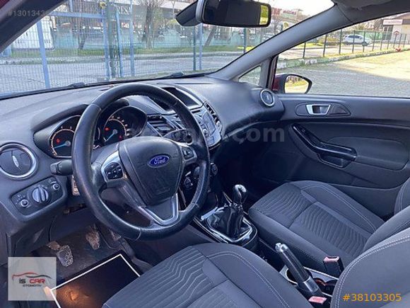 İS CAR 157.000KM+DEĞİŞENSİZ+TİTANİUM+BAKIMLI+LANSMAN RENK!!