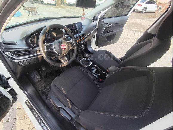 2021 MODEL ORJİNAL 52 BİN KİLOMETREDE EGEA 1.4 LOUNGE EN DOLUSU