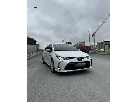 Sahibinden Toyota Corolla 1.8 Hybrid Dream 2021 Model 95000 km Yetkili servis bakımlı