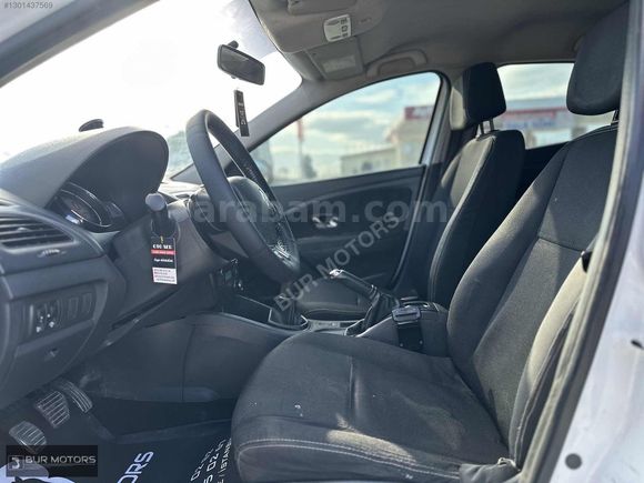 TAMAMINA KREDİ 2013 RENAULT MEGANE 1.5 DCİ JOY