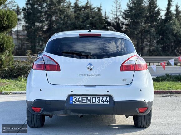 TAMAMINA KREDİ 2013 RENAULT MEGANE 1.5 DCİ JOY