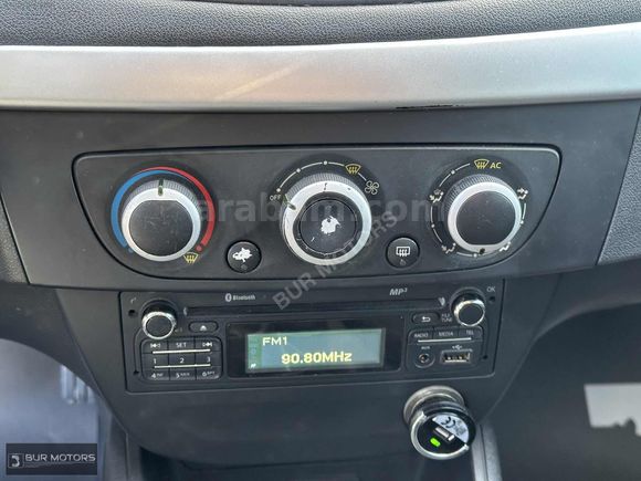 TAMAMINA KREDİ 2013 RENAULT MEGANE 1.5 DCİ JOY