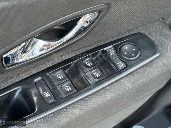 TAMAMINA KREDİ 2013 RENAULT MEGANE 1.5 DCİ JOY