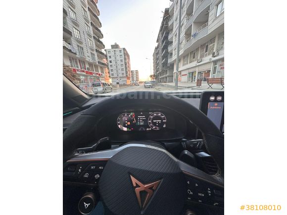 Sahibinden Cupra Formentor impuls 1.5 TSI MHEV PANORAMİK CAM TAVAN