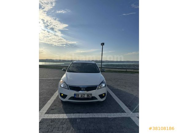 Kia Pro Ceed 1.6 CRDi 128 Hp Concept