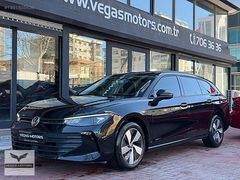 VEGAS MOTORS-2024 VWPASSAT VARIANT 1.5e-TSI NAVI HAYALET BOYASIZ