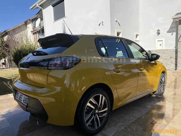 Galeriden Peugeot 208 1.2 PureTech Allure 2023 Model Antalya