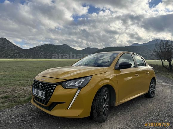 Galeriden Peugeot 208 1.2 PureTech Allure 2023 Model Antalya