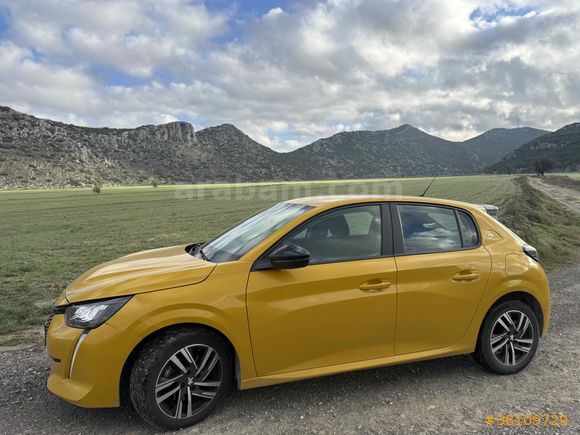 Galeriden Peugeot 208 1.2 PureTech Allure 2023 Model Antalya