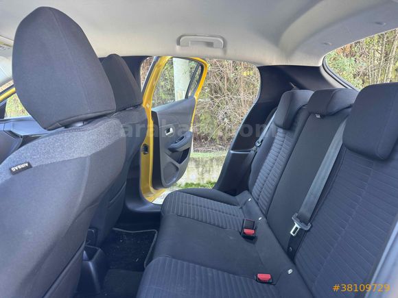 Galeriden Peugeot 208 1.2 PureTech Allure 2023 Model Antalya