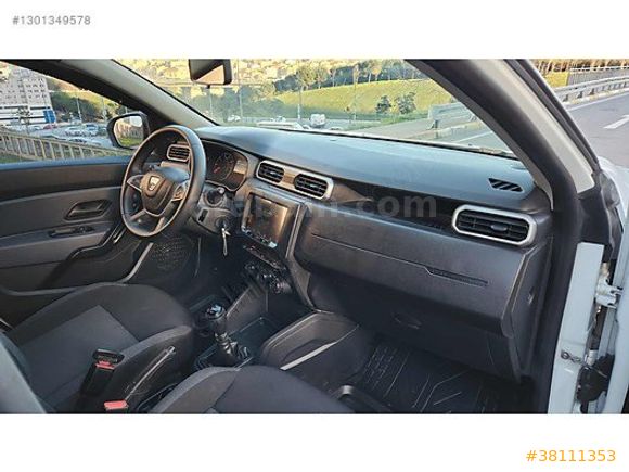 BKR AUTO DAN 19 BİNDE 2022 MODEL 4x4 DUSTER