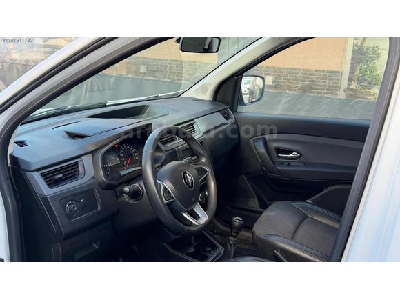 VEİS OTOMOTİV'DEN RENAULT EXPRESS VAN BOYASIZ %20 FATURALI