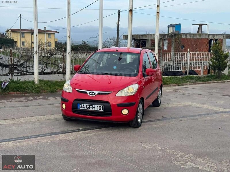 Galeriden Hyundai i10 1.1 Select 2009 Model İstanbul 118.000 km Kırmızı