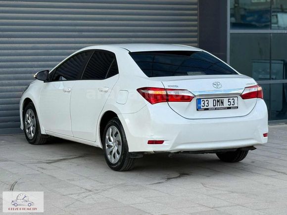 2015 TOYOTA COROLLA LPGLİ CAR PLAY GERİ GÖRÜŞ