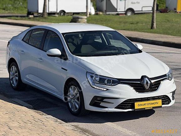 2022 RENAULT MEGANE 1.3TCE 90.000 KM BOYASIZ DEGİSENSİZ