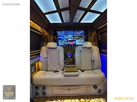 CLASS AUTO - 2016 VW VİP-K.ŞARJ-VAK.KAPI-ELTRKLİ MASA-ASANSÖR TV