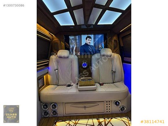 CLASS AUTO - 2016 VW VİP-K.ŞARJ-VAK.KAPI-ELTRKLİ MASA-ASANSÖR TV