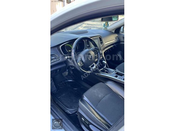 2017 RENAULT MEGANE 1.5BLUE DCİ 165.000KM OTOMATİK