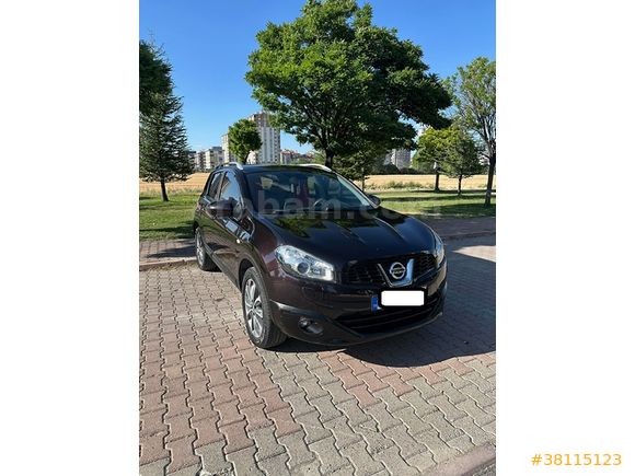 Memur 2. Sahibinden Nissan Qashqai 1.5 dCi Platinum 2012 Model-Bej Döşeme-5 Bölge Kamera