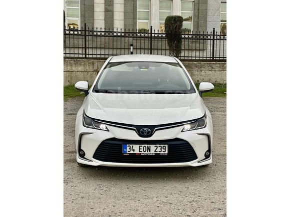 SF MOTORS** COROLLA HYBRİD SERVİS BAKIMLI/KABLOSUZ ŞARJ/HAYALET