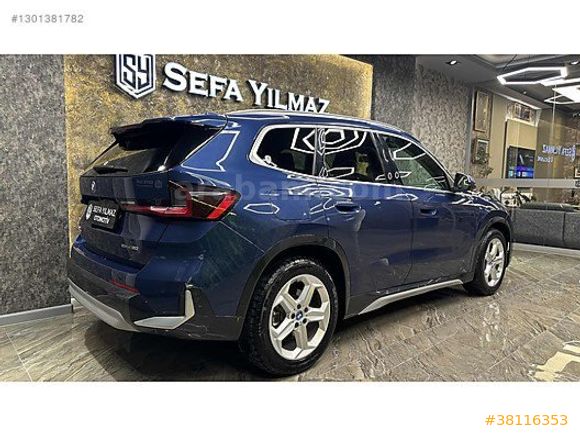 SEFA YILMAZ'DAN 2024 X1 eDRIVE20 XLINE BOYASIZ MOCHA DERI