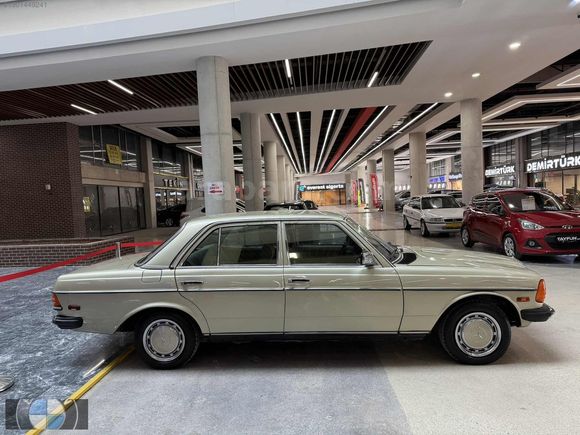 ORJİNAL 1982 MERCEDES W123 KASA 200