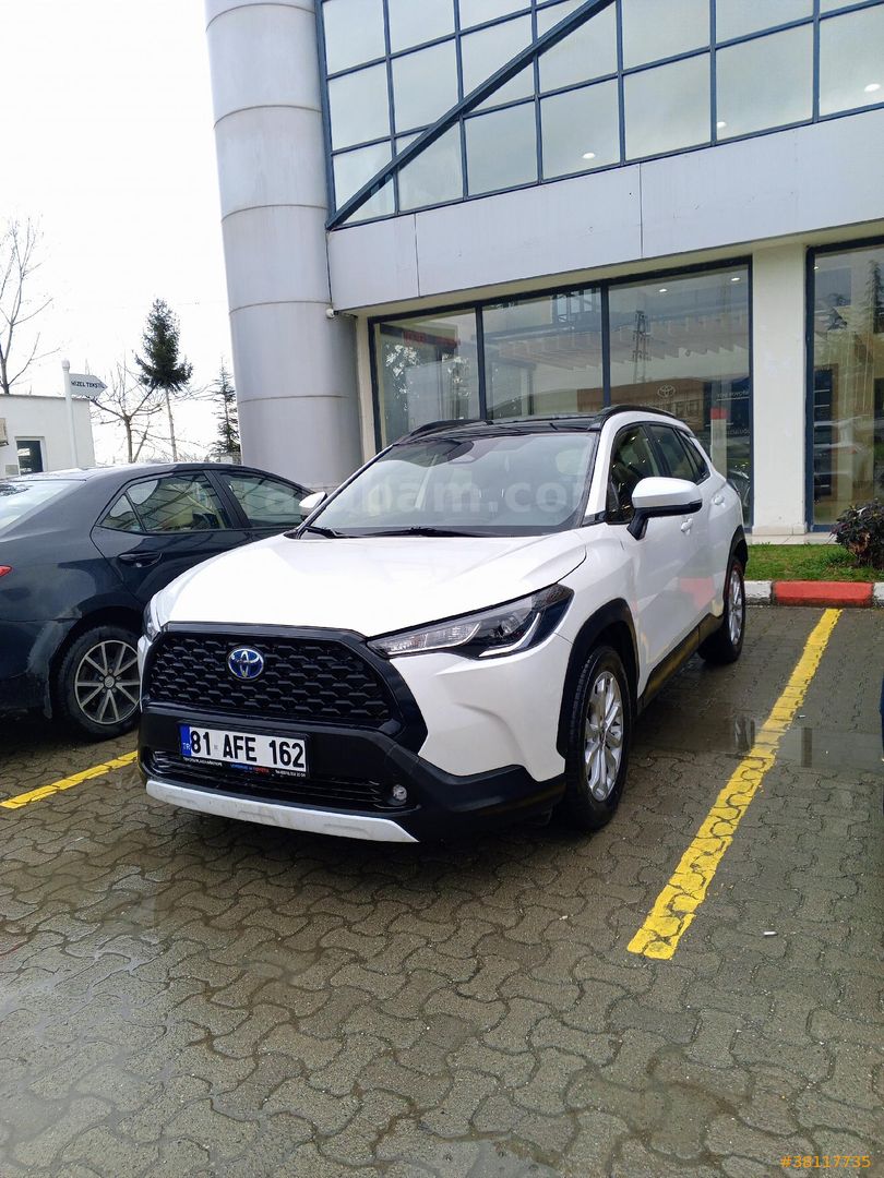 Sahibinden Toyota Corolla Cross 1.8 Hybrid Flame X-Pack 2023 Model