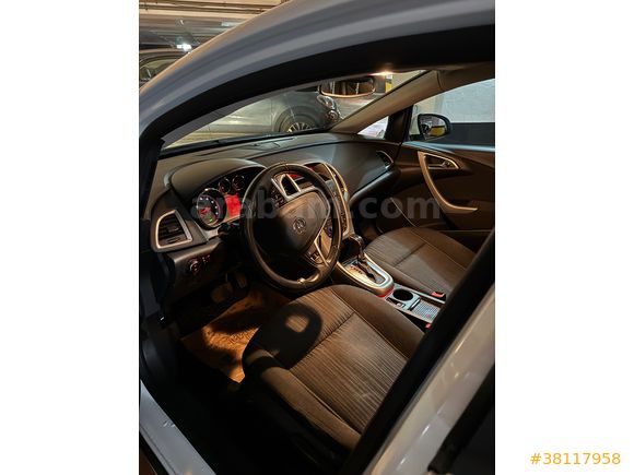 İlk Sahibinden Opel Astra 1.4 T Enjoy Plus ActiveSelect