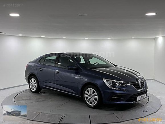 2025 Megane Sedan 1.3 TCe Touch EDC / 17.601 KM "%0,79 KREDİ"