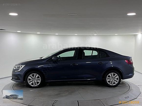 2025 Megane Sedan 1.3 TCe Touch EDC / 17.601 KM "%0,79 KREDİ"