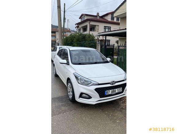 Sahibinden Hyundai i20 1.4 MPI Jump değişensiz boyasız  