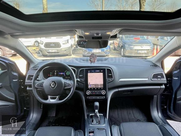 2025 RENAULT MEGANE CAM TAVAN HATASIZ 1.5 Blue dCi