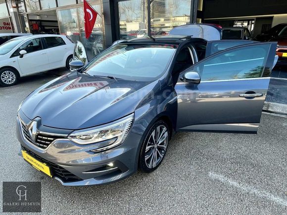 2025 RENAULT MEGANE CAM TAVAN HATASIZ 1.5 Blue dCi
