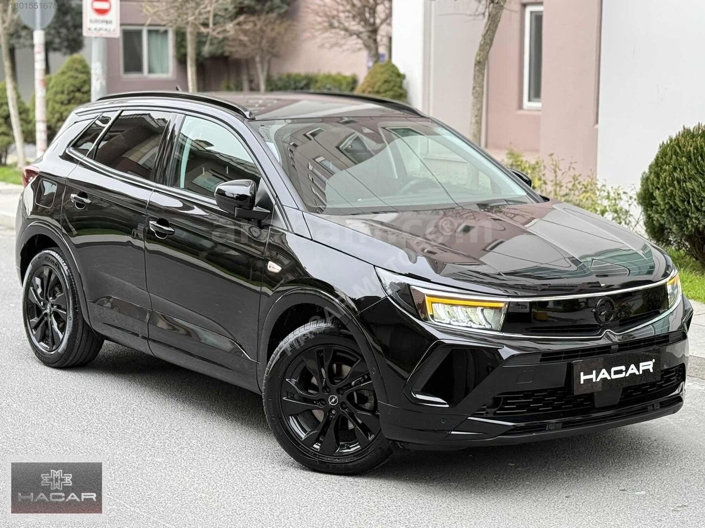 Galeriden Opel Grandland 1.2 T GS 2023 Model İstanbul 45.000 km Siyah 1