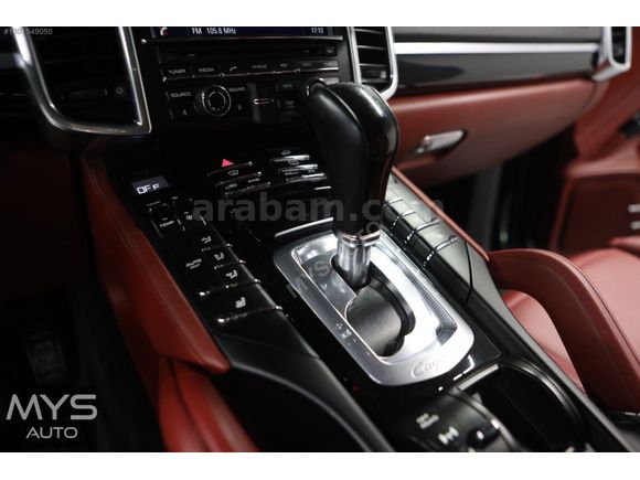 MYS AUTO'DAN 2015 PORSCHE CAYENNE 3.0D KIRMIZI DÖŞEME DEĞİŞENSİZ