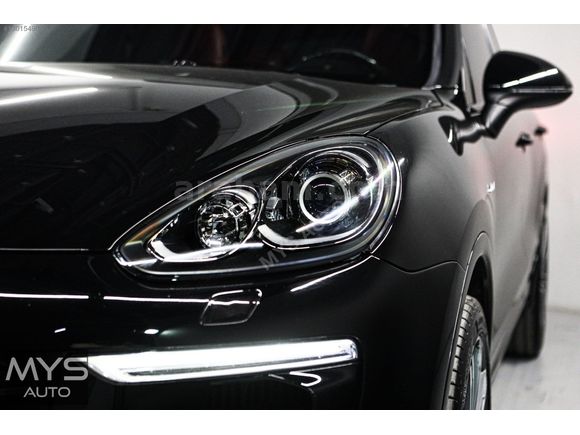 MYS AUTO'DAN 2015 PORSCHE CAYENNE 3.0D KIRMIZI DÖŞEME DEĞİŞENSİZ