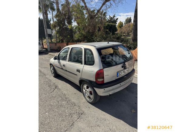Opel Corsa 1.4 100.Yıl edition 2000 Model KLİMALI sorunsuz  