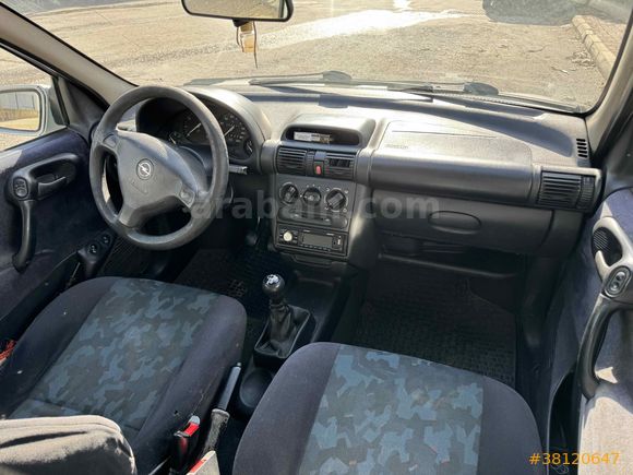 Opel Corsa 1.4 100.Yıl edition 2000 Model KLİMALI sorunsuz  